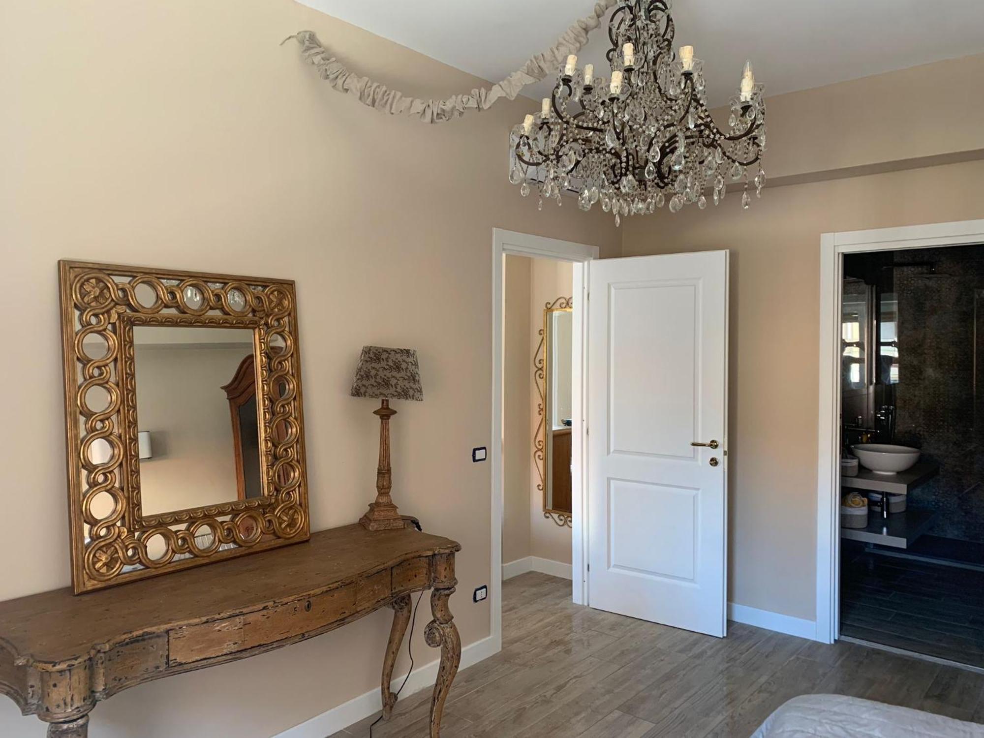 Central Luxury Rooms Olbia Ngoại thất bức ảnh