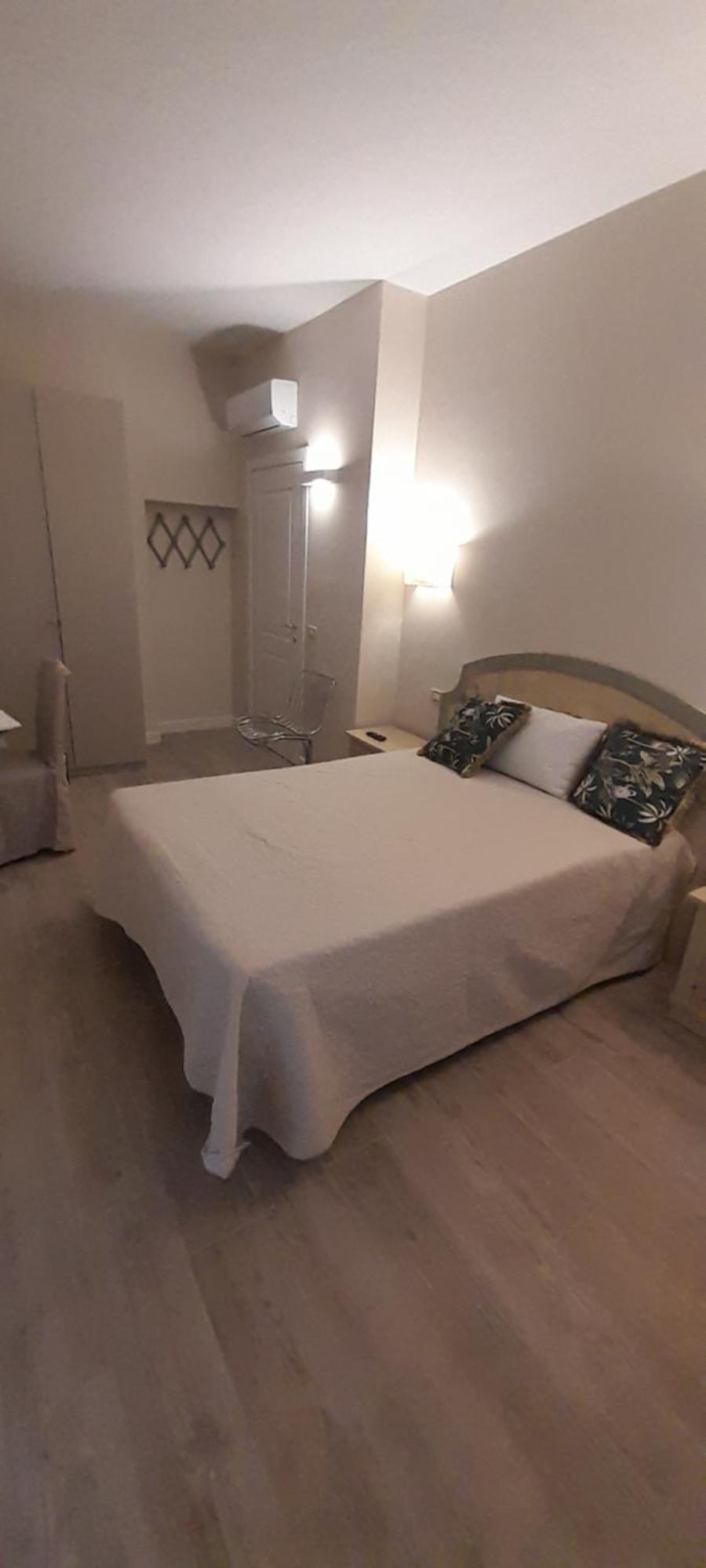 Central Luxury Rooms Olbia Ngoại thất bức ảnh